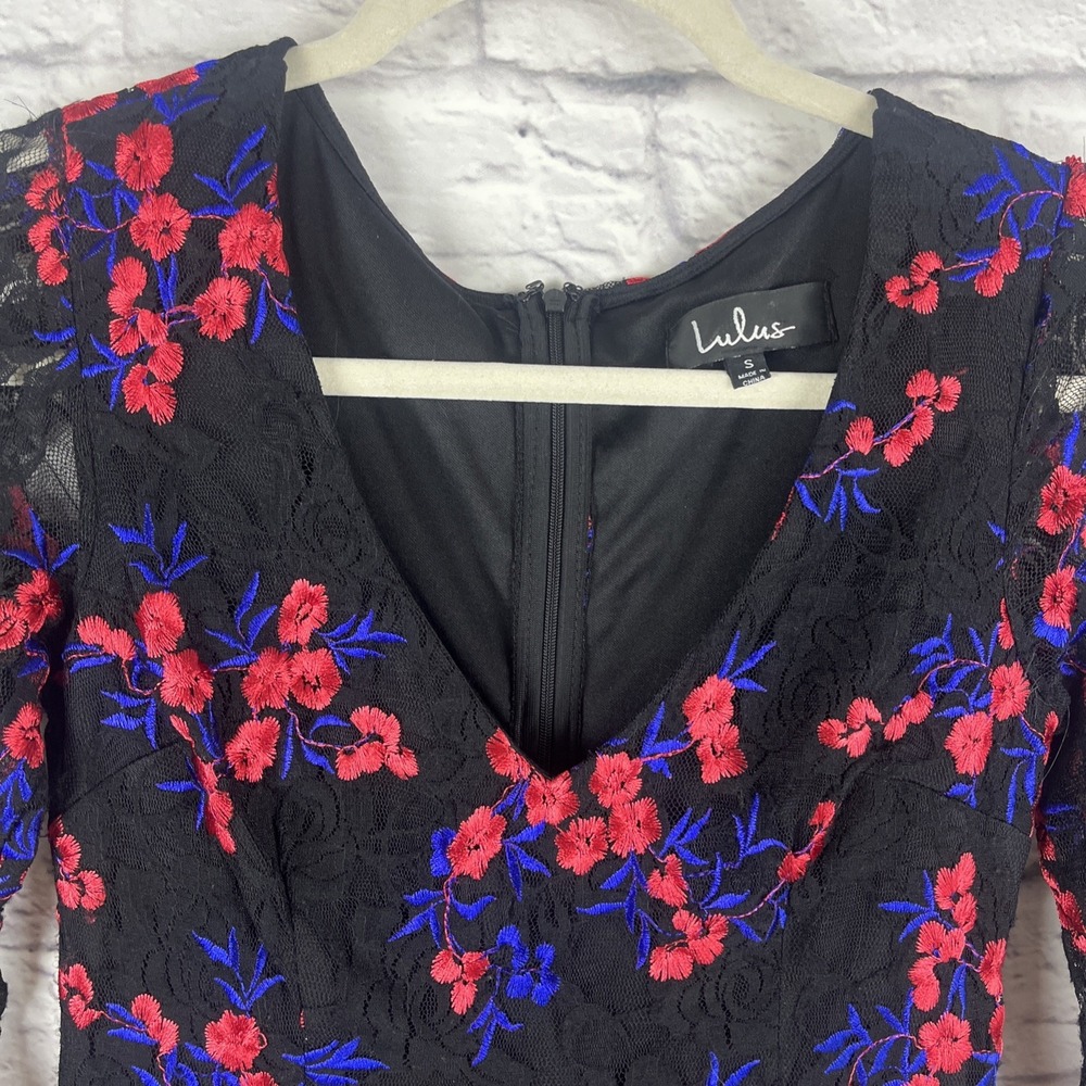 Lulu's Whimsigoth Romantic Embroidered Floral Lace Overlay Skater Dress Small - Picture 5 of 11